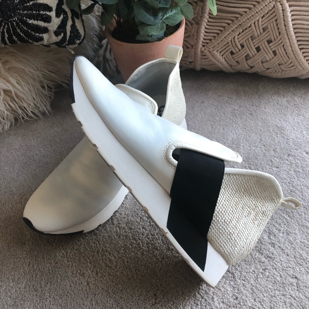 Dolce Vita sneakers